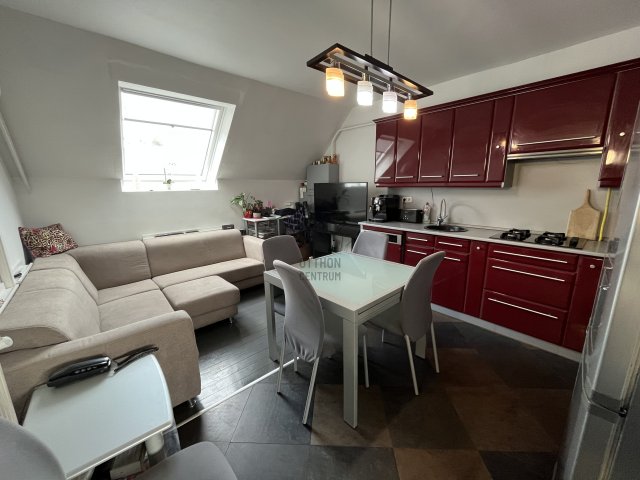 Eladó ikerház, Debrecenben 115.9 M Ft, 5 szobás