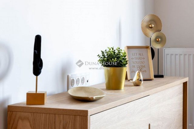 Eladó téglalakás, Budapesten, VI. kerületben 115.385 M Ft