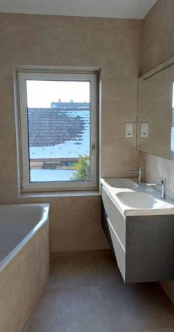 Eladó családi ház, Pilisvörösváron 249.9 M Ft, 5 szobás