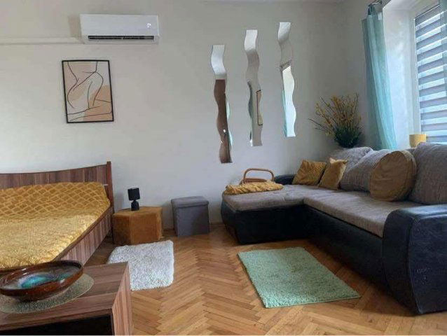 Eladó téglalakás, Pécsett 41.5 M Ft, 2 szobás