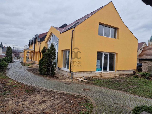 Eladó iroda, Nagytarcsán 380 M Ft / költözzbe.hu