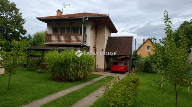 Eladó nyaraló, Tasson 34.9 M Ft, 3 szobás / költözzbe.hu