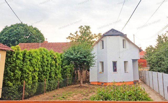 Eladó családi ház, Monorierdőn 65 M Ft, 6 szobás