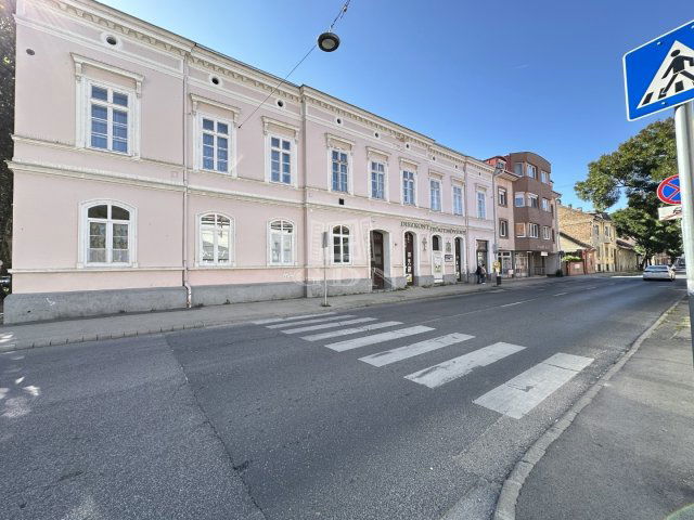 Eladó téglalakás, Székesfehérvárott 24.13 M Ft, 1 szobás