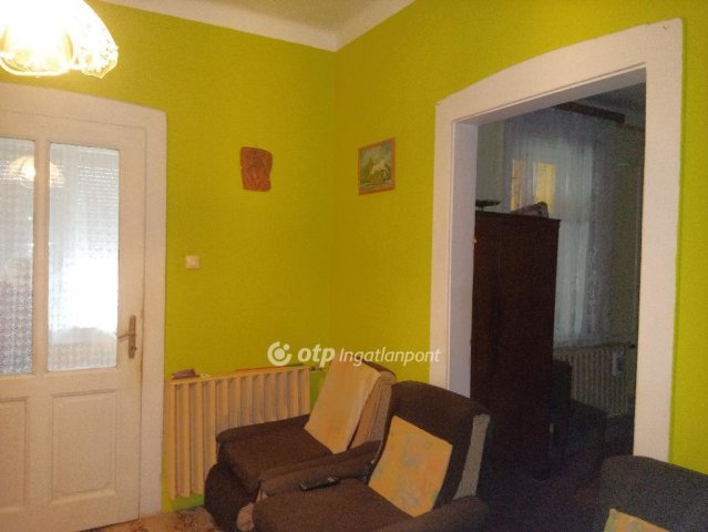 Eladó családi ház, Dombóváron 26.9 M Ft, 4 szobás