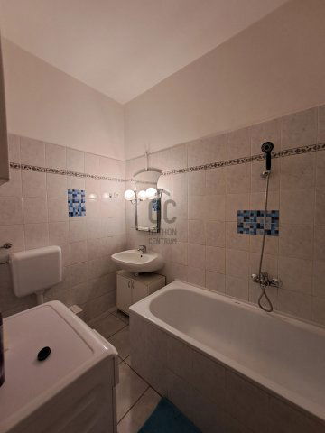 Eladó téglalakás, Debrecenben 47.8 M Ft, 1 szobás