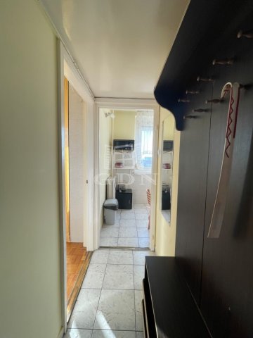 Eladó panellakás, Székesfehérvárott 51 M Ft, 2+1 szobás