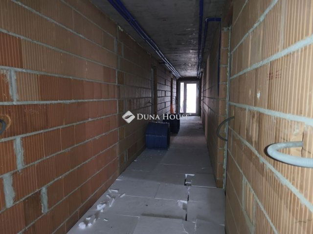 Eladó téglalakás, Dunaharasztin 99.9 M Ft, 4 szobás