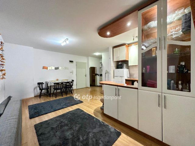 Eladó téglalakás, Budapesten, IX. kerületben 97.5 M Ft, 2 szobás