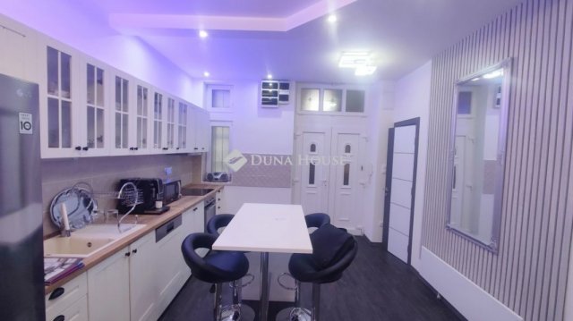 Eladó téglalakás, Nagykanizsán 64.5 M Ft, 2 szobás