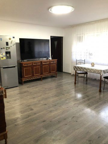 Eladó téglalakás, Szentendrén 112.4 M Ft, 4 szobás