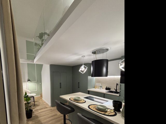 Eladó téglalakás, Budapesten, VI. kerületben, Izabella utcában