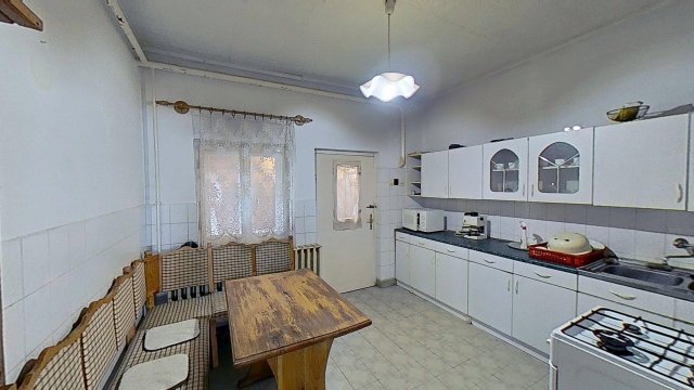 Eladó családi ház, Bakonybélben 47 M Ft, 3 szobás