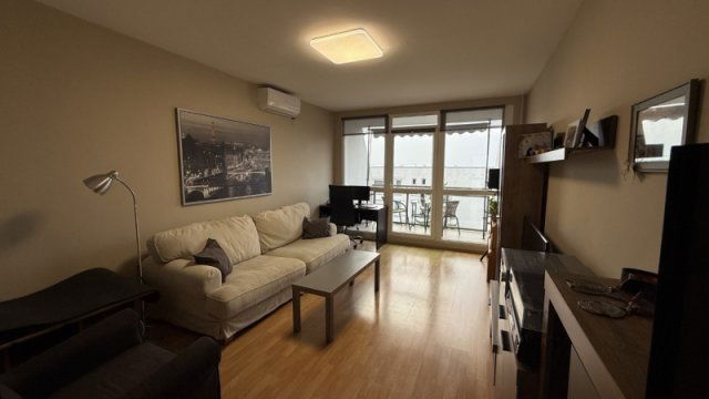 Eladó panellakás, Pécsett 75 M Ft, 2+1 szobás