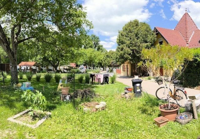 Eladó sorház, Siófokon 56.9 M Ft, 3 szobás