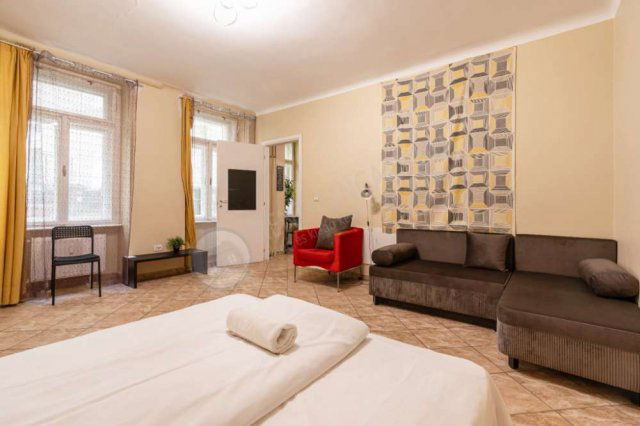 Kiadó téglalakás, albérlet, VI. kerületben, Révay közben