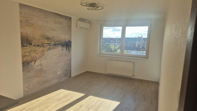 Eladó téglalakás, XIV. kerületben, Kövér Lajos utcában