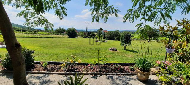 Eladó nyaraló, Szentantalfán 133.35 M Ft, 4 szobás