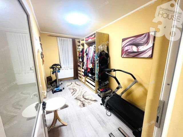 Eladó családi ház, Szekszárdon 55 M Ft, 3 szobás