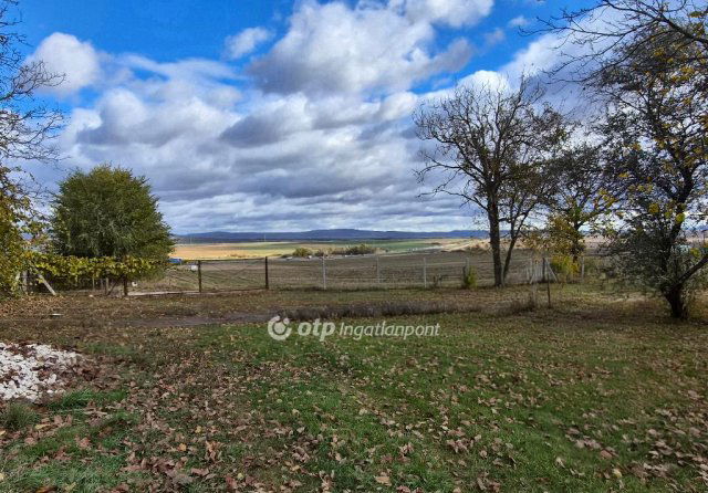Eladó telek, Bicskén 50 M Ft / költözzbe.hu