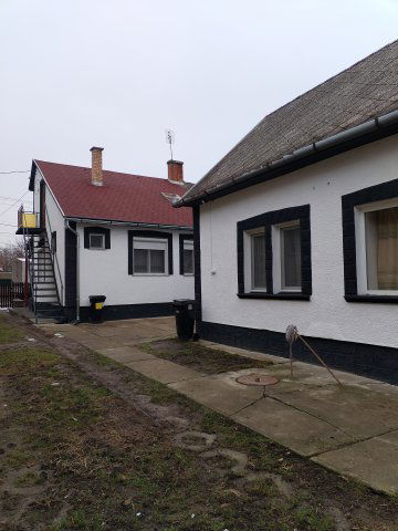Eladó családi ház, Hajdúszoboszlón 60.9 M Ft, 4 szobás