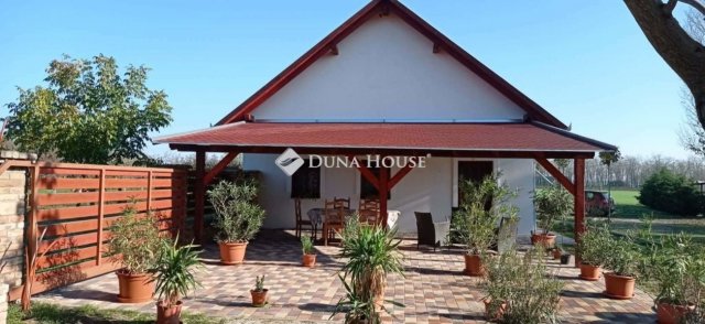 Eladó mezogazdasagi ingatlan, Orosházán 229 M Ft, 2 szobás