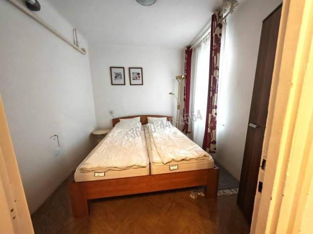 Eladó téglalakás, Szegeden 47.9 M Ft, 2 szobás