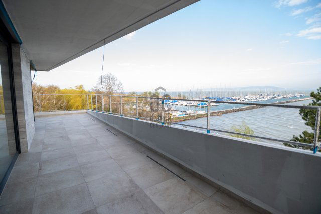 Eladó téglalakás, Balatonfenyvesen 72.2 M Ft, 1 szobás