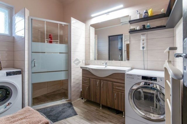 Eladó családi ház, Budapesten, XVIII. kerületben 99.9 M Ft