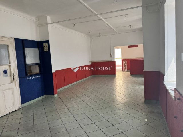 Eladó családi ház, Szentendrén 59.9 M Ft, 2 szobás