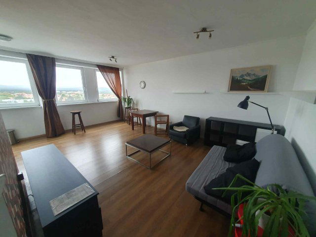 Kiadó téglalakás, albérlet, Veszprémben 165 E Ft / hó