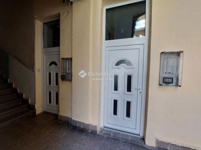 Eladó téglalakás, Budapesten, XI. kerületben 148.5 M Ft