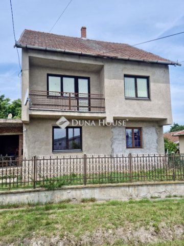 Eladó családi ház, Komádiban 23 M Ft, 5 szobás