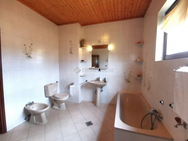 Eladó családi ház, Budapesten, XVIII. kerületben 174.9 M Ft