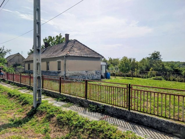 Eladó családi ház, Kerecsenyen 10.9 M Ft, 3 szobás