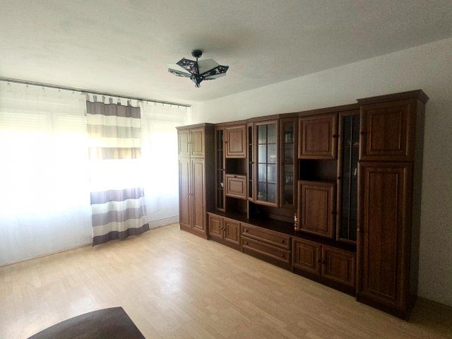 Eladó téglalakás, Debrecenben, Vargakert utcában 57.2 M Ft