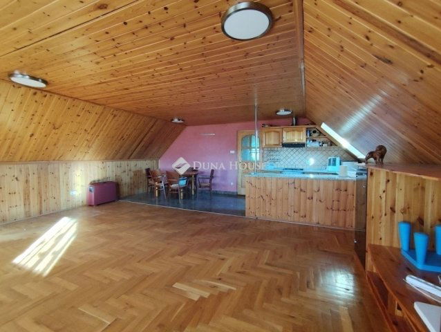 Eladó családi ház, Alsónémediben 104.9 M Ft, 3 szobás