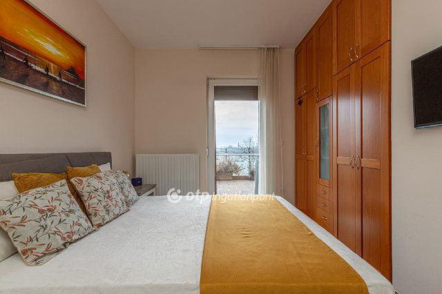 Eladó nyaraló, Budapesten, III. kerületben 209 M Ft, 3 szobás