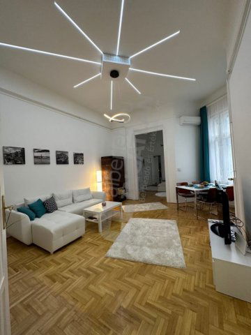 Kiadó téglalakás, albérlet, Budapesten, V. kerületben, 2 szobás