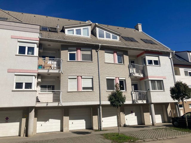 Eladó garázs, Szegeden 17.5 M Ft / költözzbe.hu