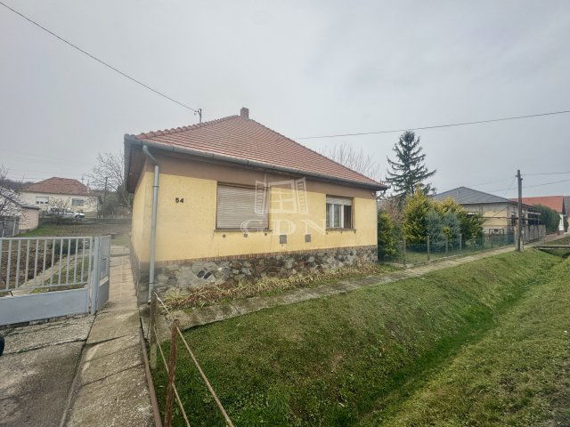 Eladó családi ház, Palotabozsokon 35 M Ft, 3+1 szobás