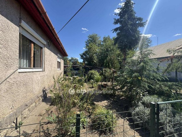 Eladó családi ház, Debrecenben 64.9 M Ft, 3 szobás