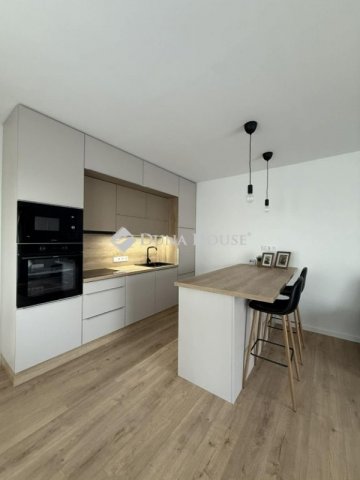 Eladó családi ház, Pécsett 89.9 M Ft, 4 szobás