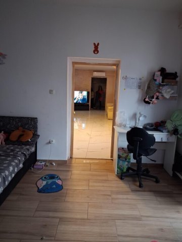 Eladó családi ház, Újpetrén 39.5 M Ft, 3 szobás