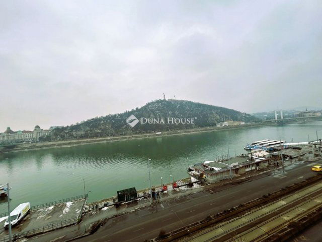 Kiadó téglalakás, albérlet, V. kerületben, Belgrád rakparton