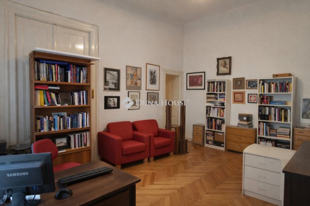 Eladó téglalakás, Budapesten, V. kerületben 196 M Ft, 3 szobás