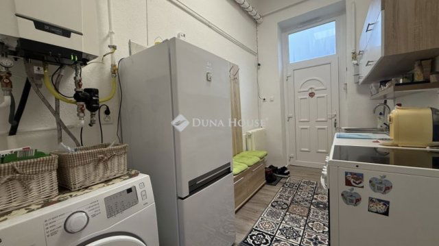 Eladó téglalakás, Szombathelyen 31.7 M Ft, 2 szobás