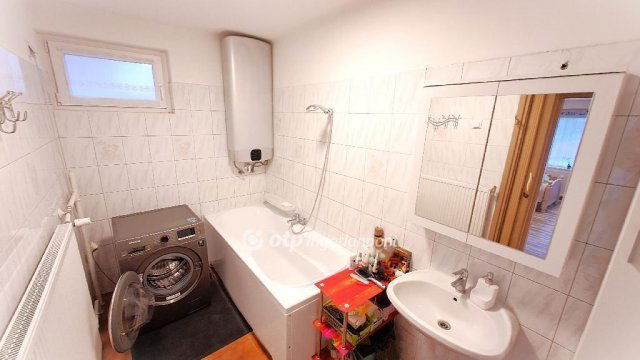 Eladó családi ház, Nagykőrösön 79.9 M Ft, 5+2 szobás