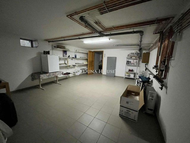 Eladó családi ház, Szálkán 159.9 M Ft, 3 szobás