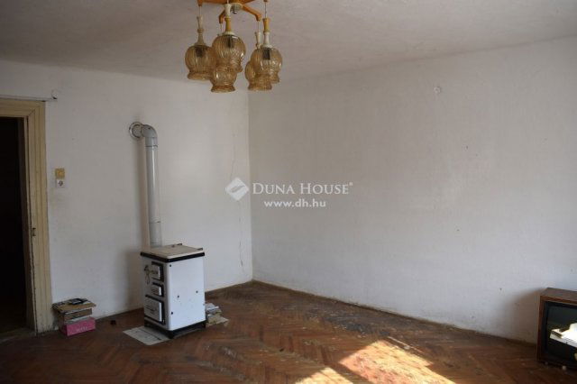 Eladó családi ház, Bőn 10 M Ft, 2 szobás / költözzbe.hu